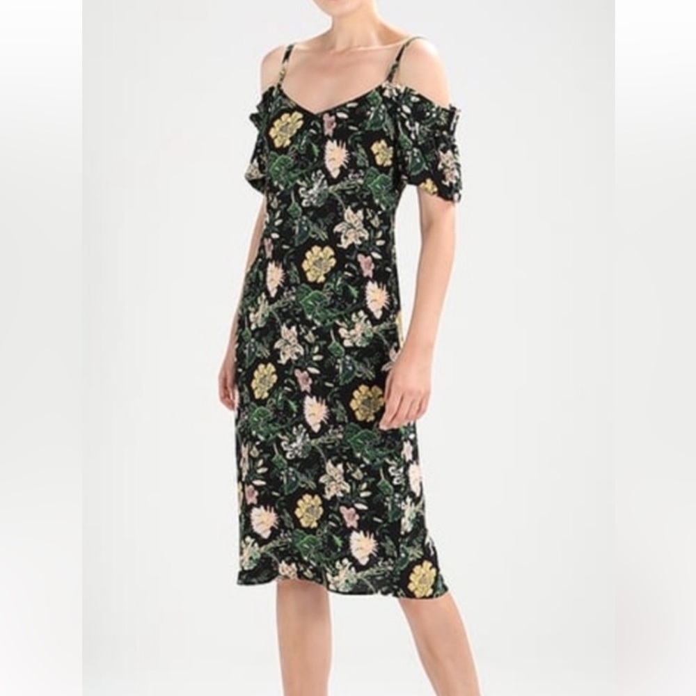 Club Monaco floral off the shoulder midi dress size small / 4